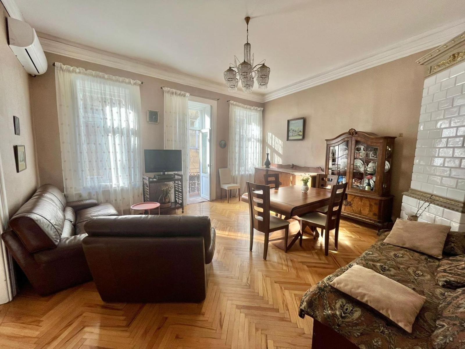 Apartment Down Town Group Tbilisi Exterior foto